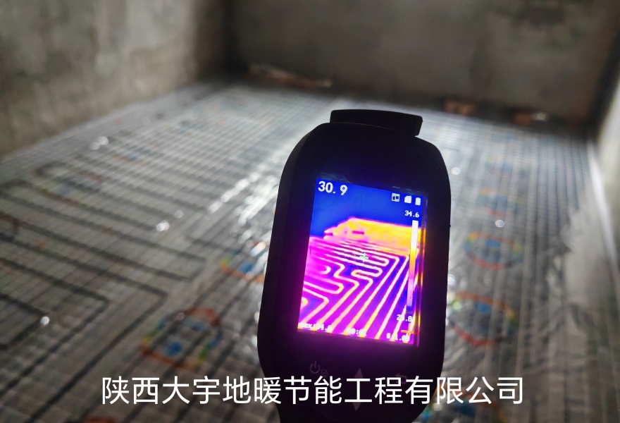 西安市灞桥区城中村自建房石墨烯发热电缆地暖安装